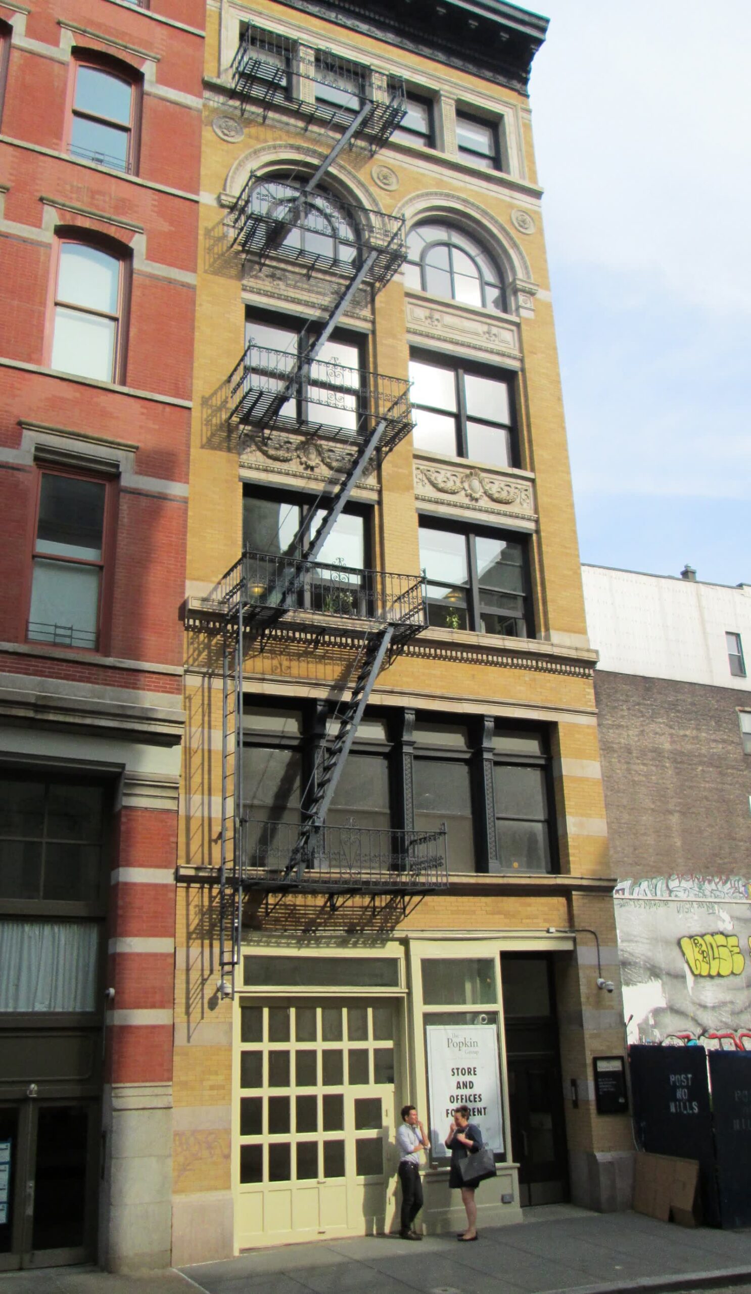 The facade of 40 Wooster Street, an 1890s loft building in SoHo