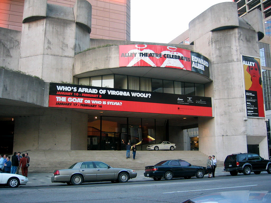 The Alley Theatre building in downtown Houston, Texas, in 2003