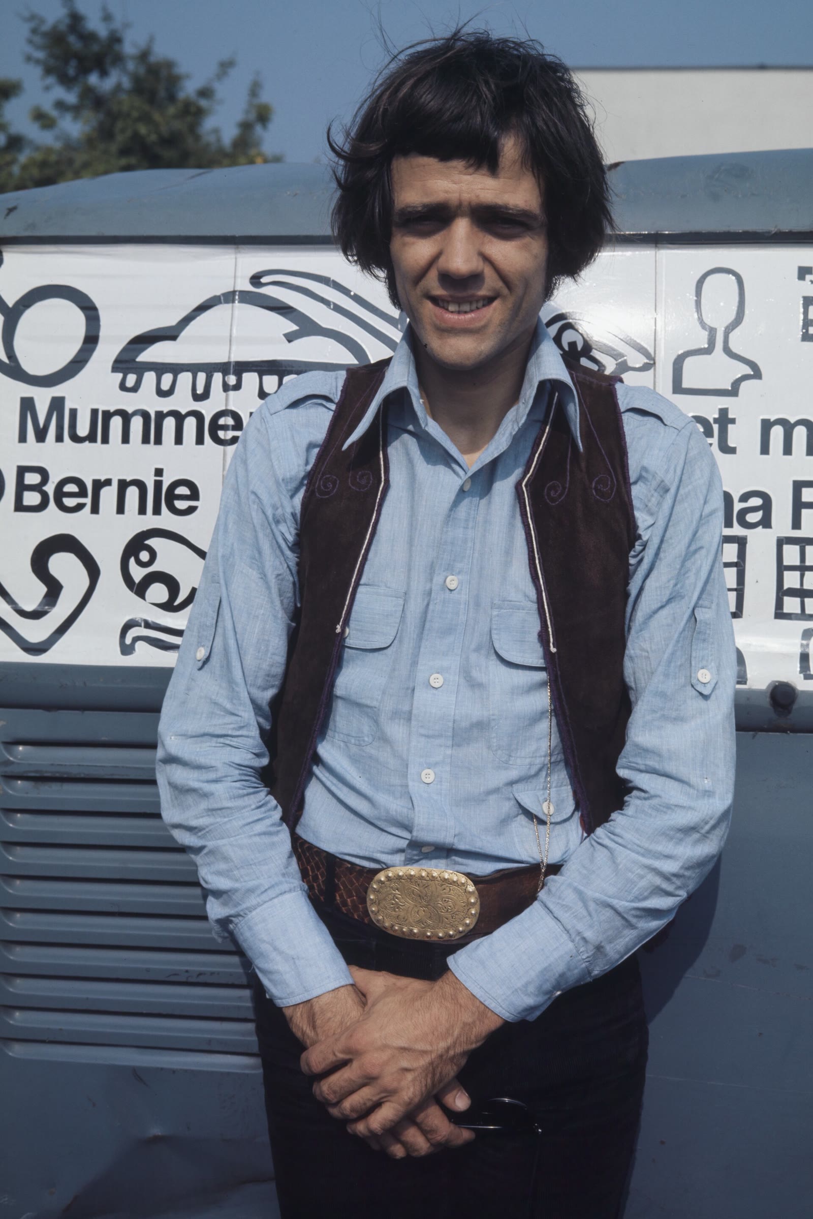 Portrait of Mummenschanz co-founder Bernie Schürch in 1974