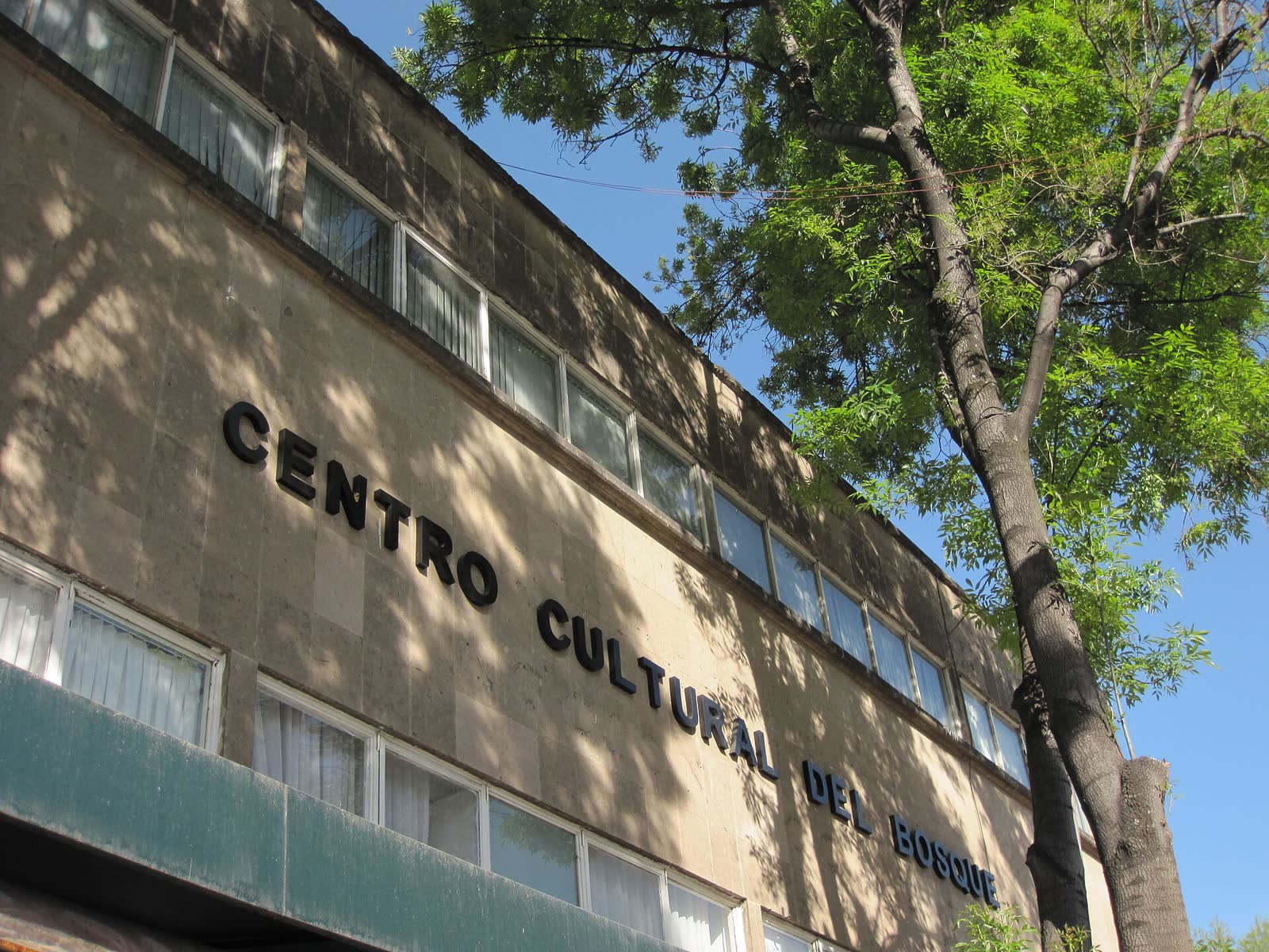 Office building facade of the Centro Cultural del Bosque in Mexico City