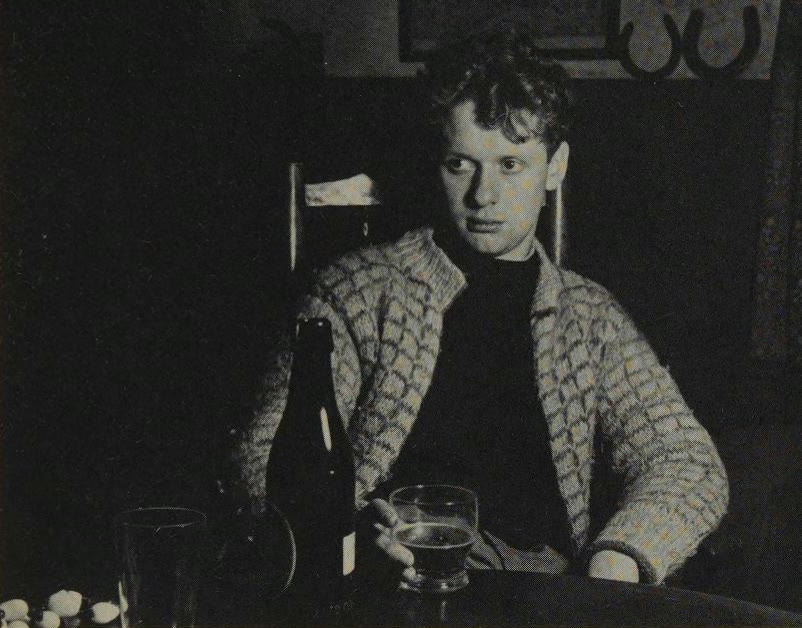 Portrait photograph of the Welsh poet Dylan Thomas as a young man, about 1938