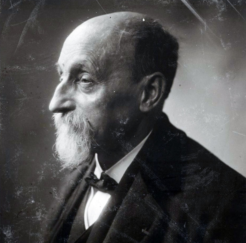 Photographic portrait of the French colour photography pioneer Louis Ducos du Hauron by Paul Nadar