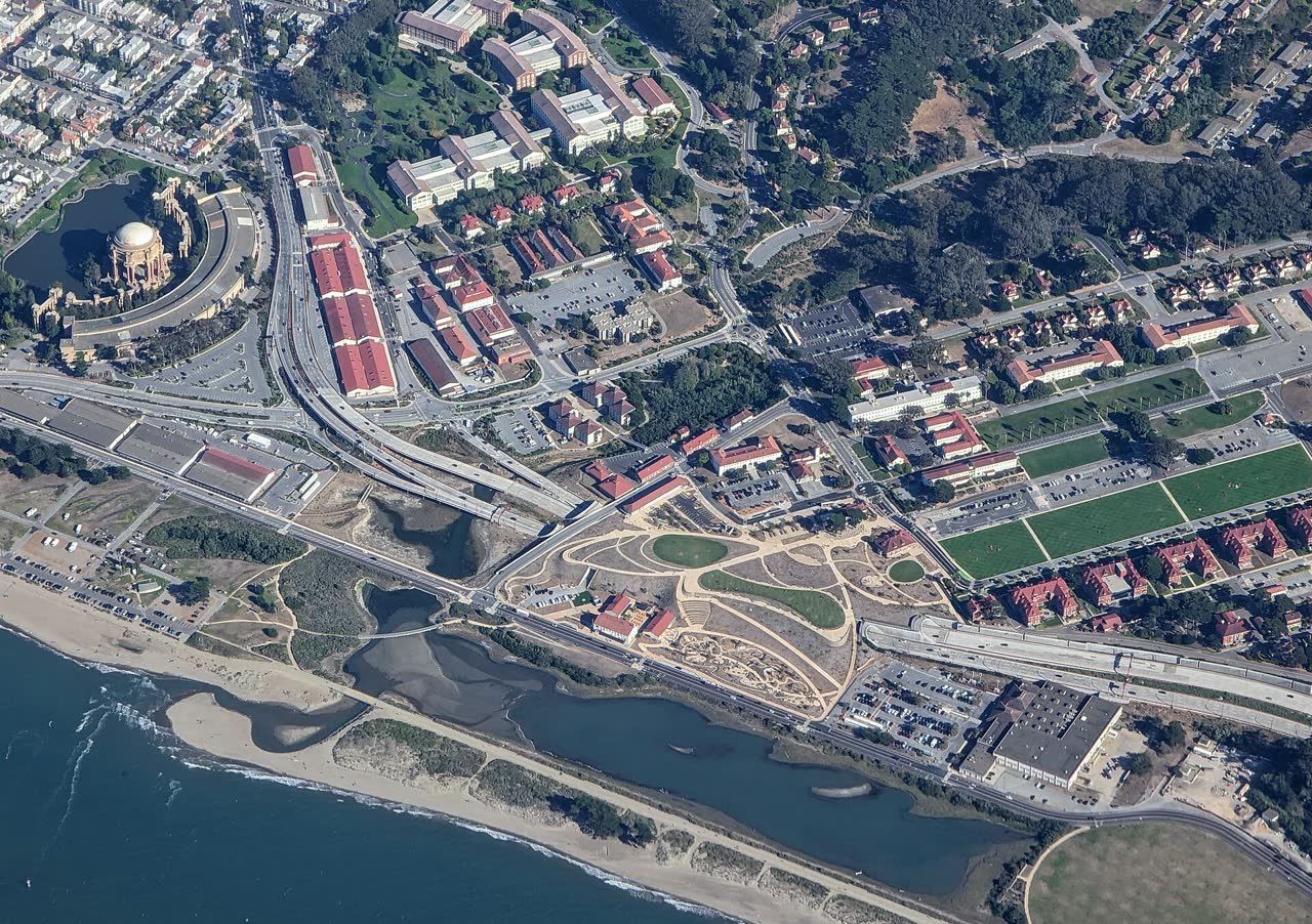 Aerial view of the Presidio Tunnel Tops park a week after it opened