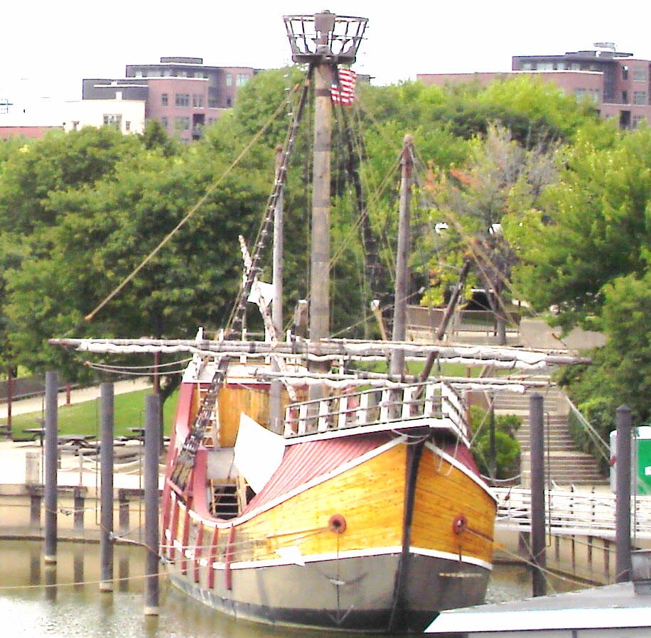 A full-size replica of the Santa Maria moored on the Scioto River in Columbus, Ohio, in 2009