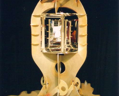 An infinite well mirror piece from Chris Hardman's Transforming Art, from the Antenna Theater archive