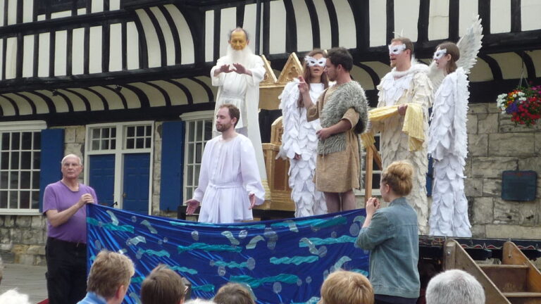 What Is Promenade Theatre? From Pageant Wagons to Walk-Through Plays